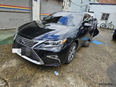 2018 Lexus ES 300 VIN: