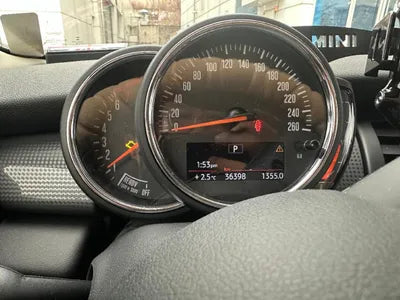 2018 MINI Cooper VIN: