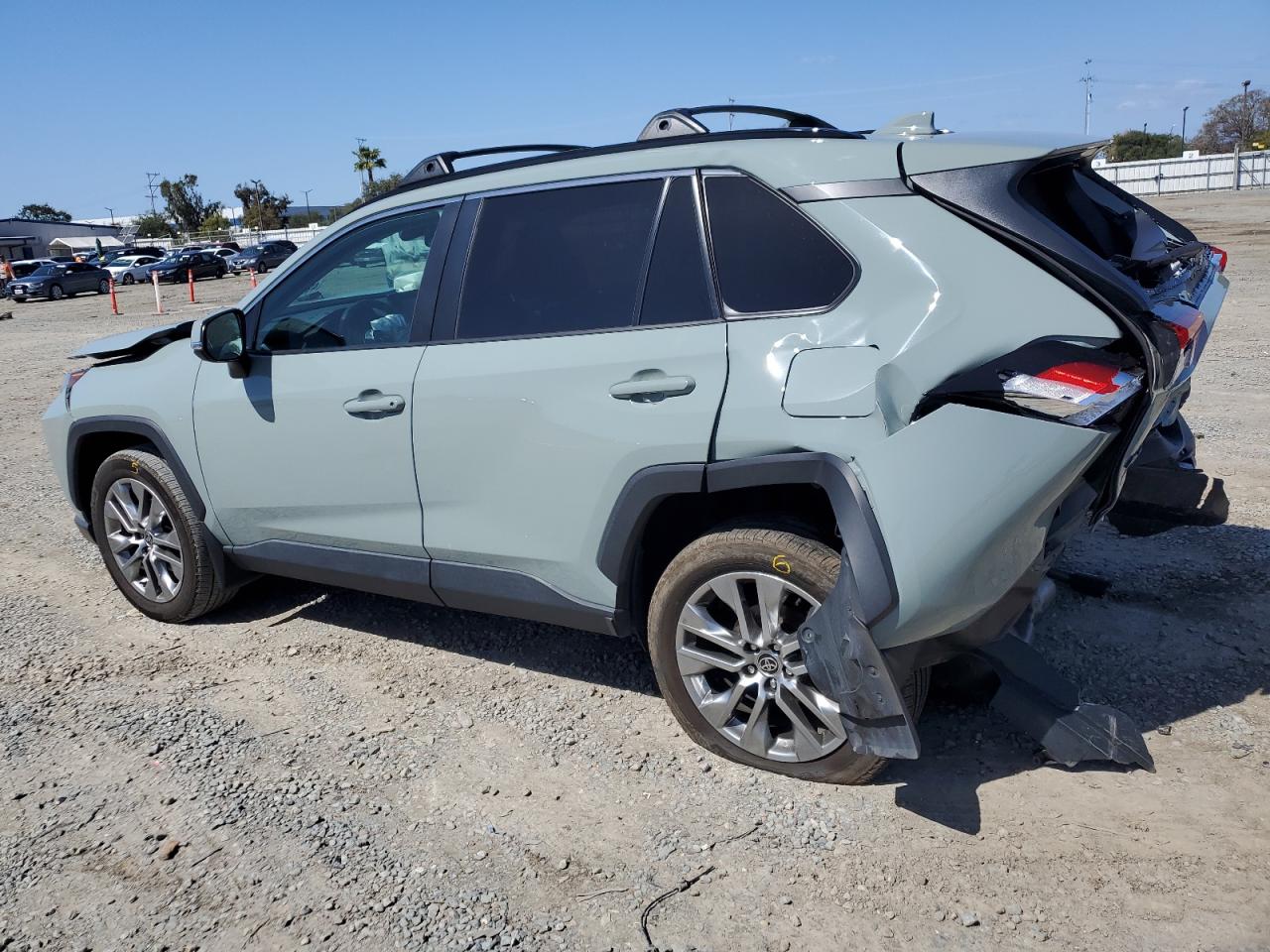 2022 TOYOTA RAV4 XLE PREMIUM VIN:2T3A1RFV1NW298361