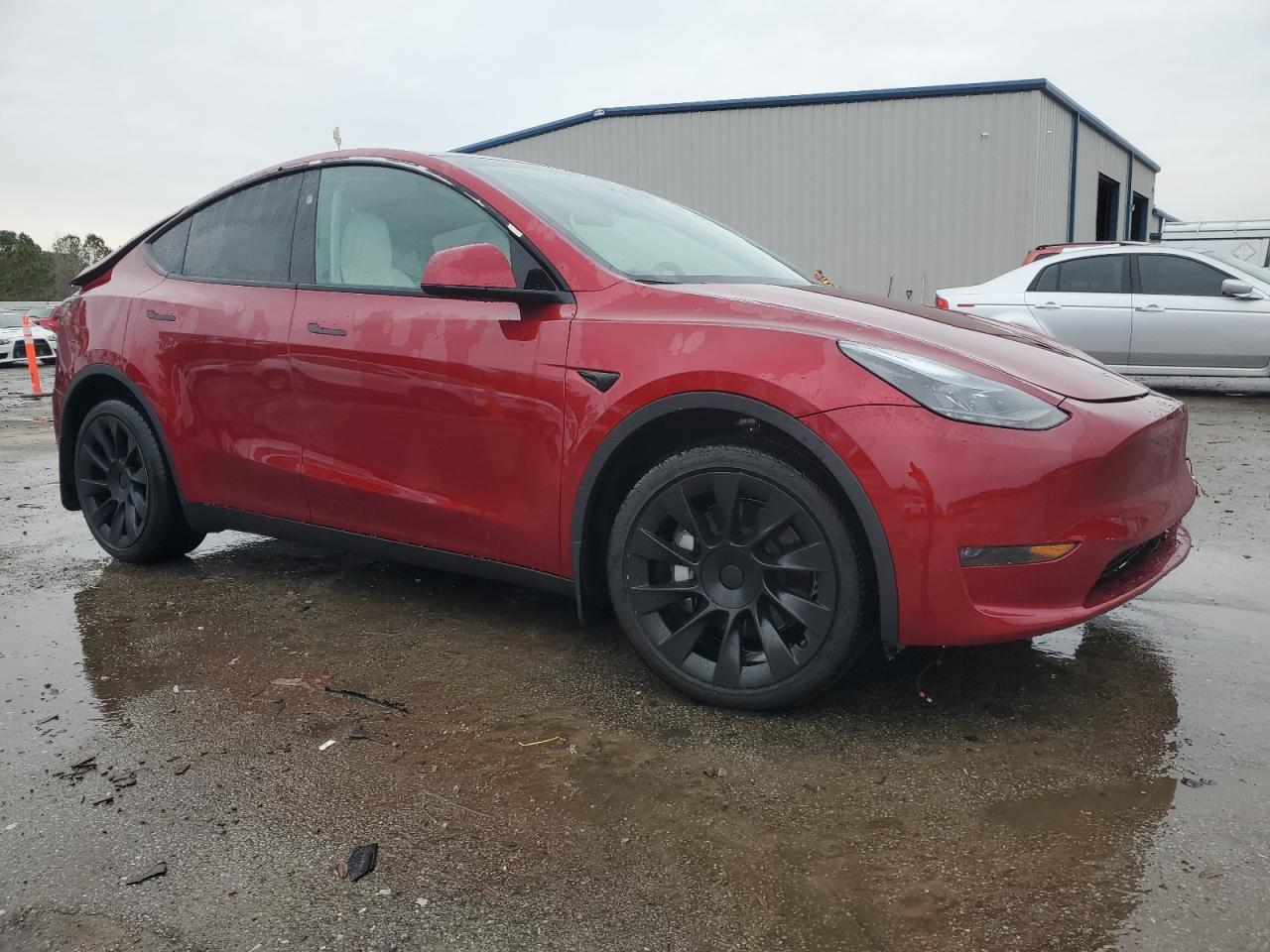2024 TESLA MODEL Y  VIN:7SAYGDEE3RA229734