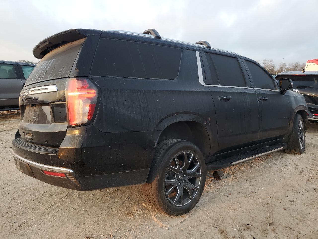 2023 CHEVROLET SUBURBAN C1500 LT VIN:1GNSCCKD1PR555635