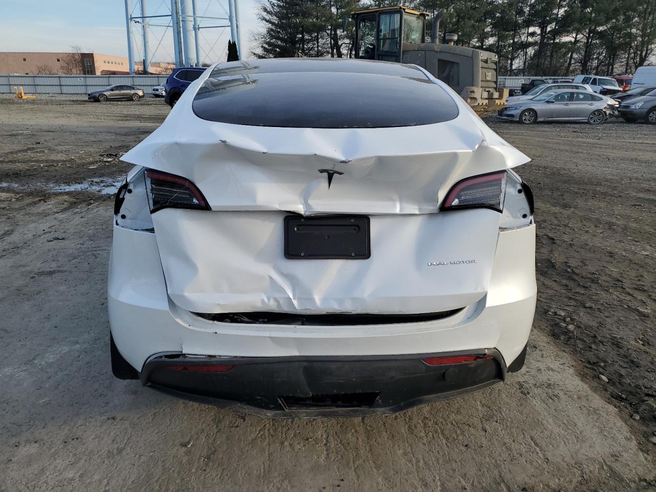 2023 TESLA MODEL Y  VIN:7SAYGDEE2PA099975
