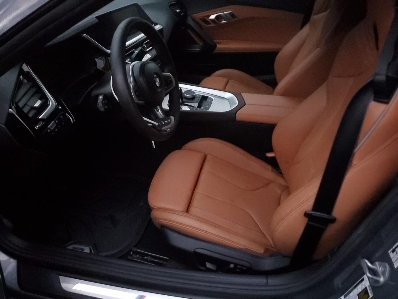 2024 BMW Z4 M40I VIN:WBAHF9C02RWY35106