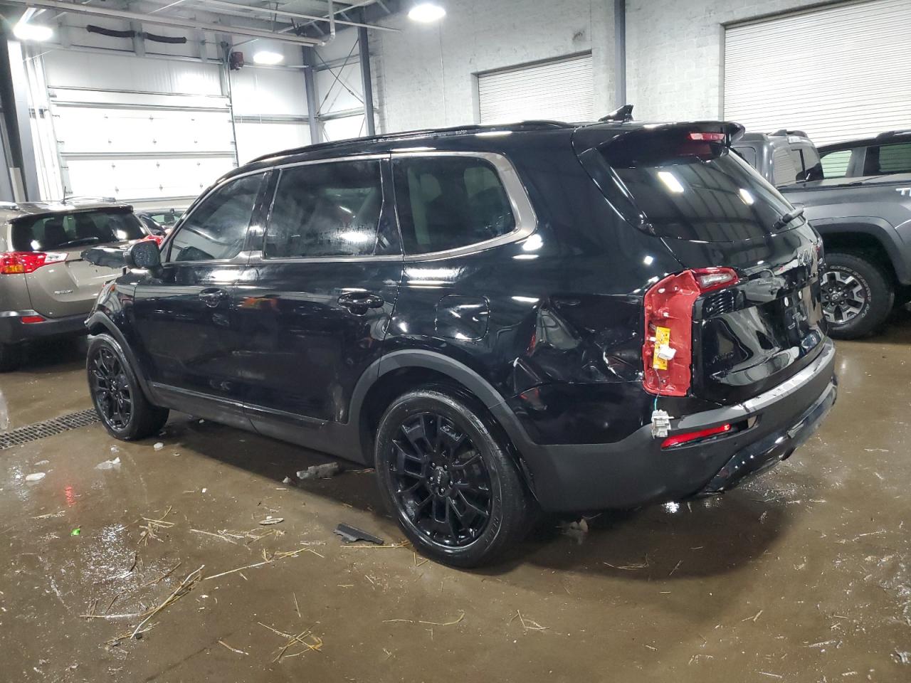 2022 KIA TELLURIDE EX VIN:5XYP3DHC5NG320038