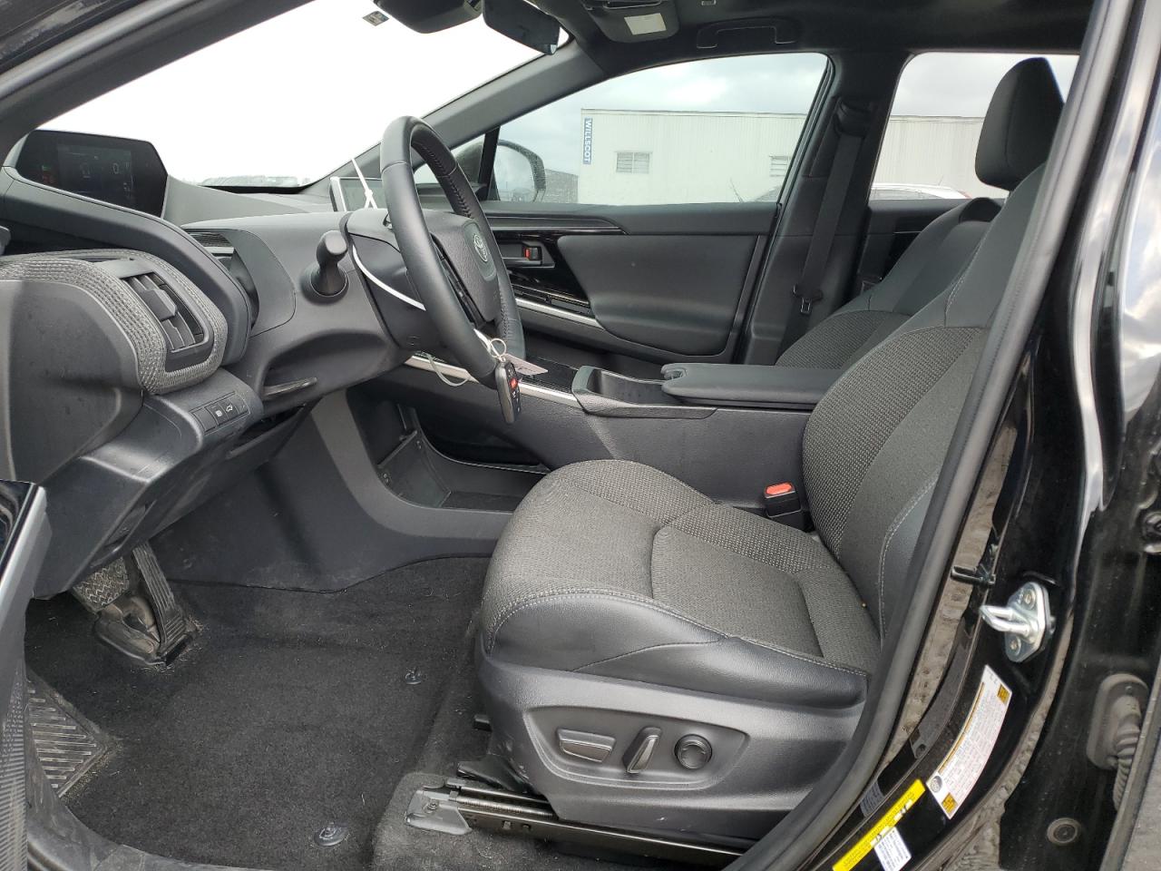 2024 TOYOTA BZ4X XLE VIN:JTMAAAAA9RA031740