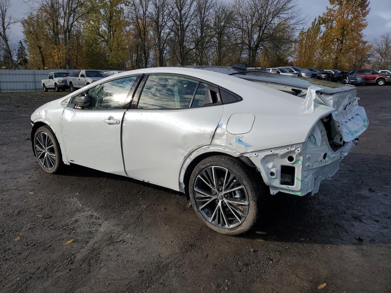 2024 TOYOTA PRIUS LE VIN:JTDADABU2R3018381