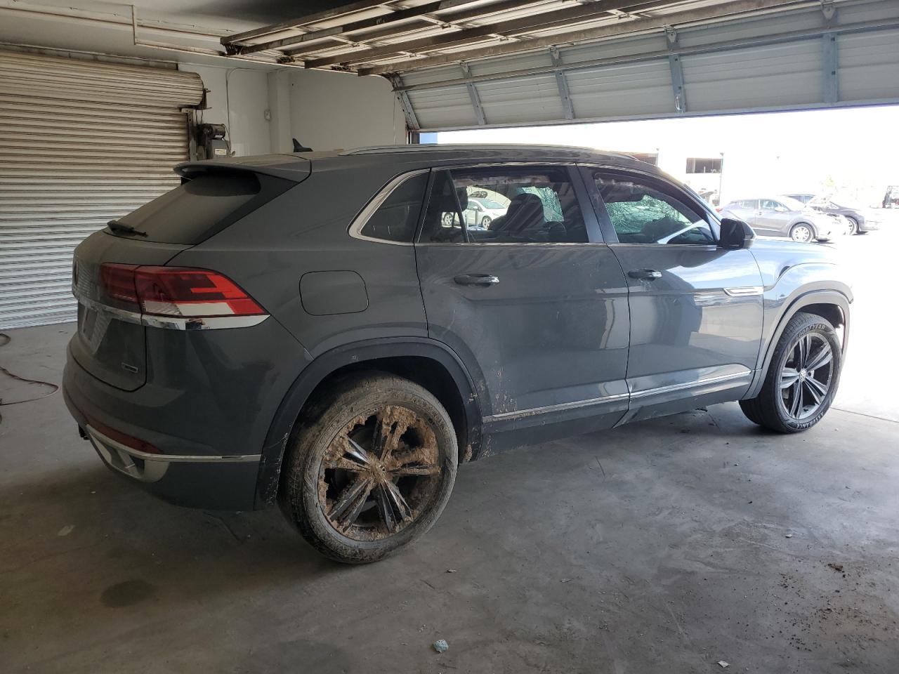 2022 VOLKSWAGEN ATLAS CROSS SPORT SEL R-LINE VIN:1V2SE2CA0NC218163