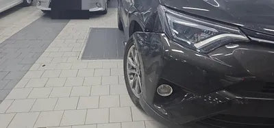 2018 Toyota RAV4 VIN: