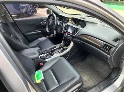 2017 Honda Accord VIN: