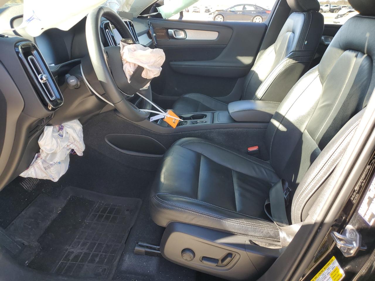 2022 VOLVO XC40 T5 MOMENTUM VIN:YV4162UK5N2640434