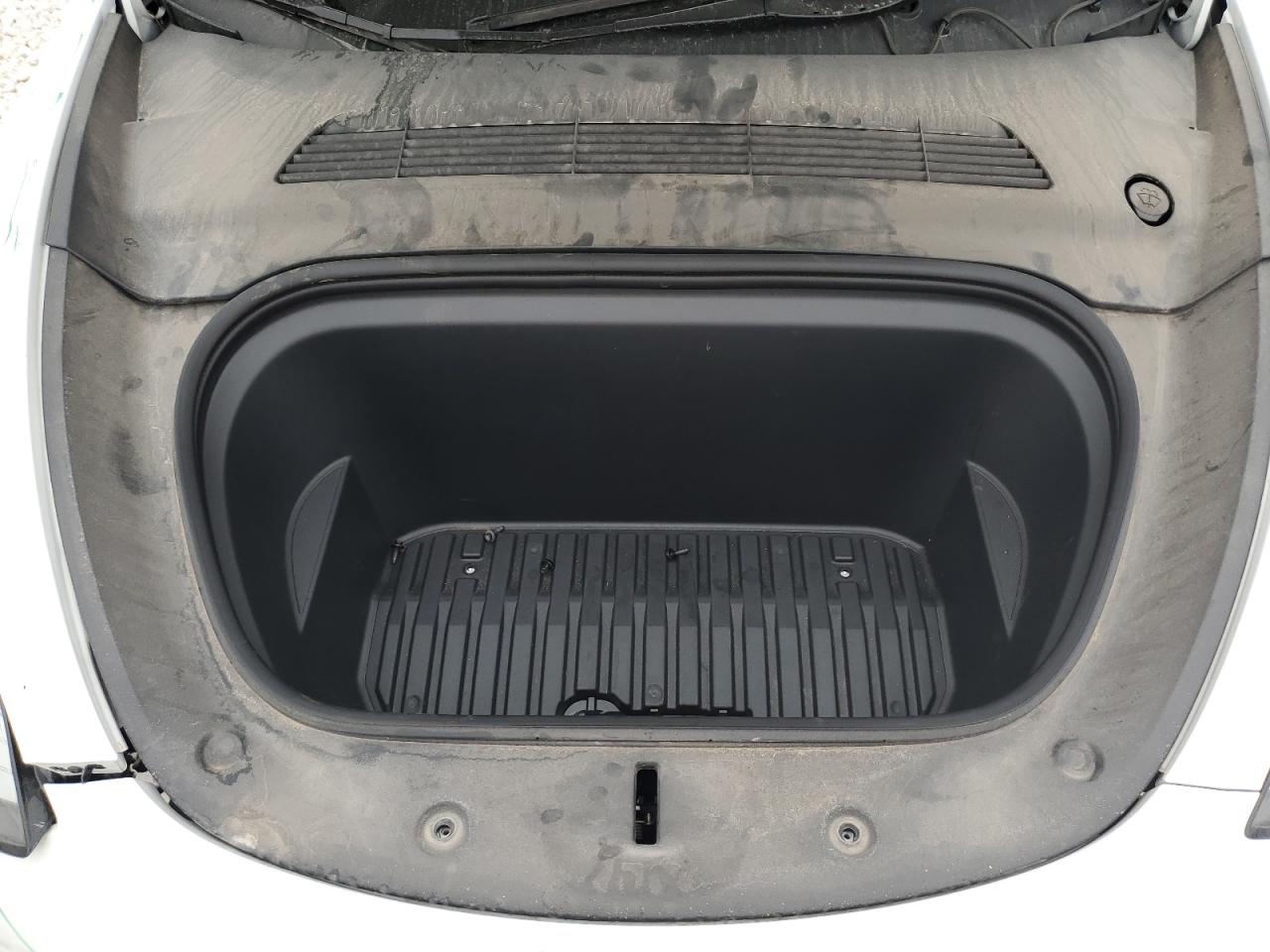 2023 TESLA MODEL Y  VIN:7SAYGDEE0PA070104