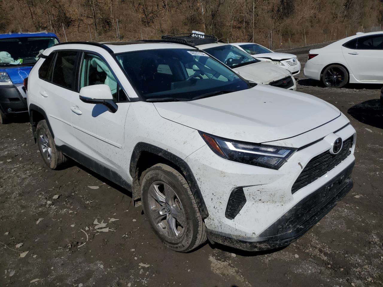 2022 TOYOTA RAV4 XLE VIN:2T3P1RFV3NW318295