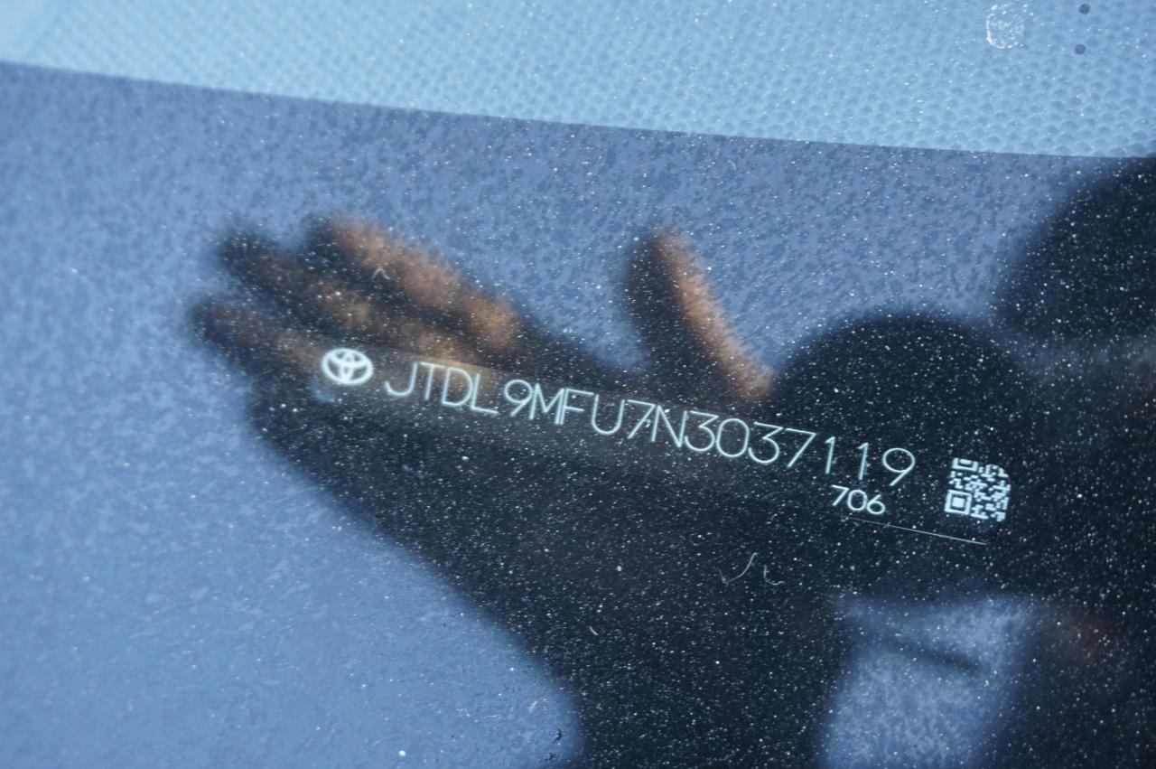 2022 TOYOTA PRIUS LE VIN:JTDL9MFU7N3037119