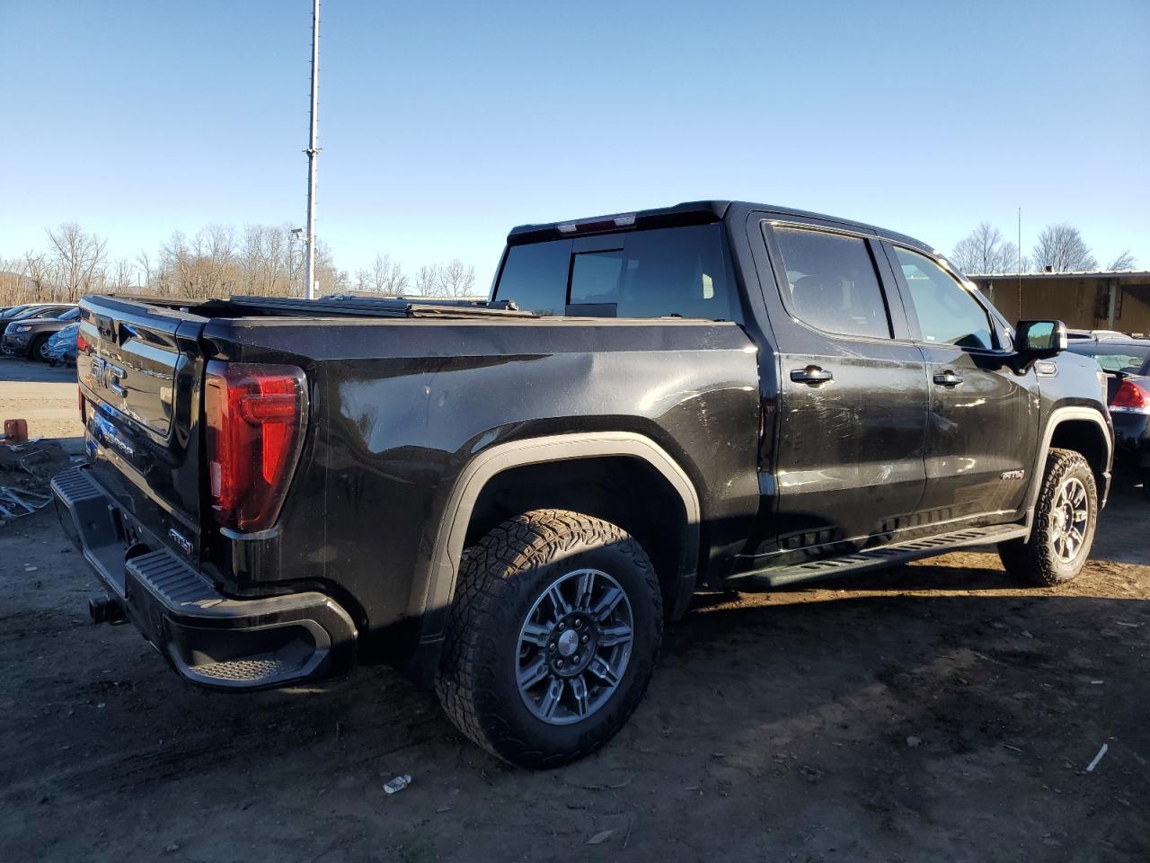 2024 GMC SIERRA K1500 AT4 VIN:1GTUUEEL9RZ163499