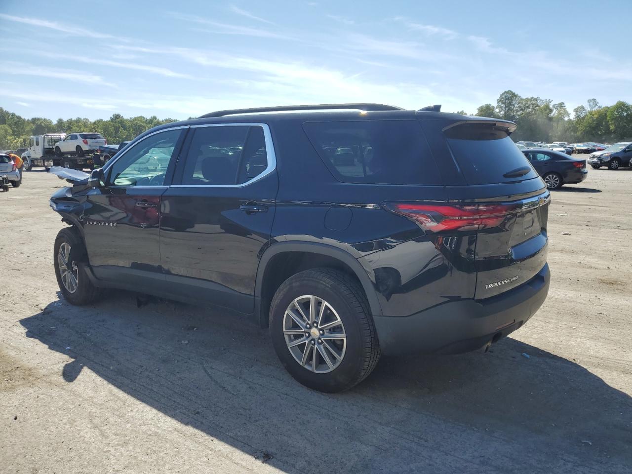 2022 CHEVROLET TRAVERSE LT VIN:1GNEVHKW7NJ111323