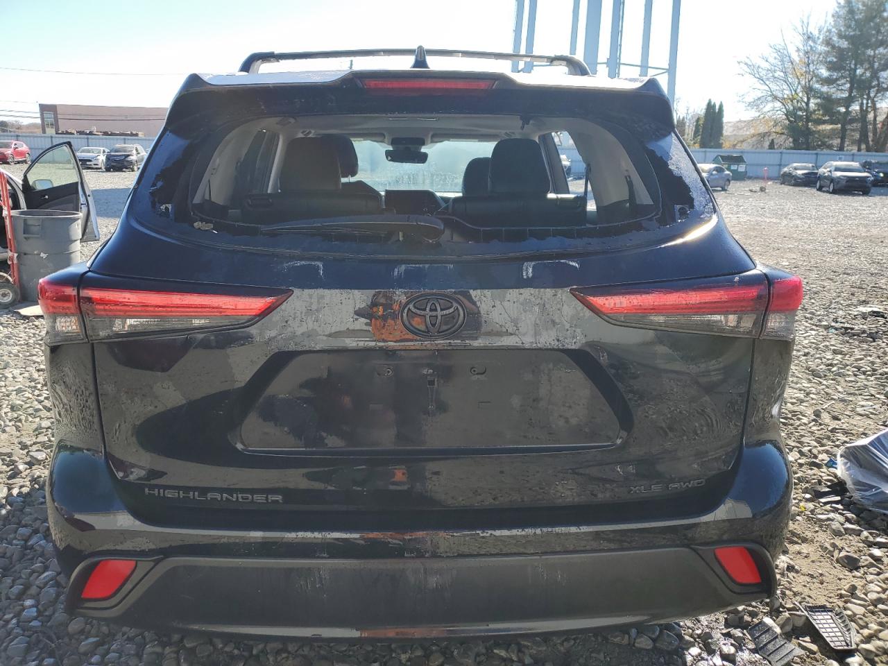 2022 TOYOTA HIGHLANDER XLE VIN:5TDGZRBH1NS579192