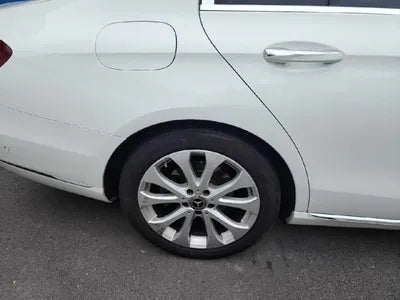 2017 Mercedes-Benz E 220 VIN: