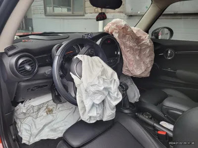 2018 MINI Cooper 653KMWMWXU1104J2H VIN:653KMWMWXU1104J2H