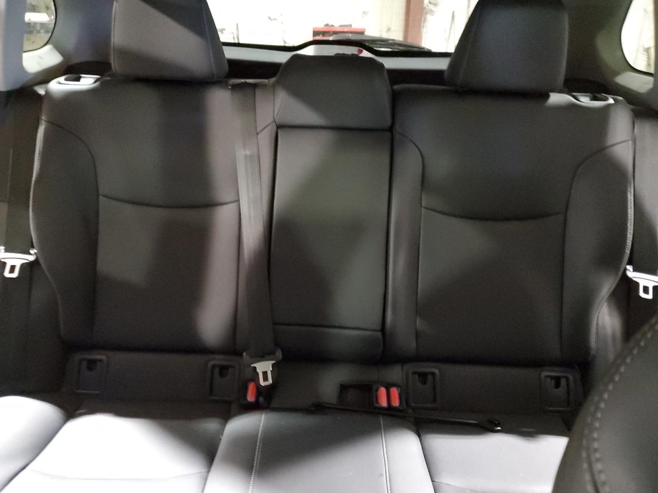 2022 TOYOTA COROLLA CROSS XLE VIN:7MUDAABG9NV038593