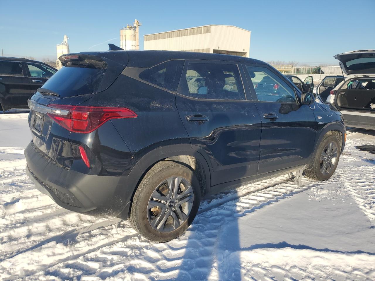 2023 KIA SELTOS LX VIN:KNDEPCAA9P7428936