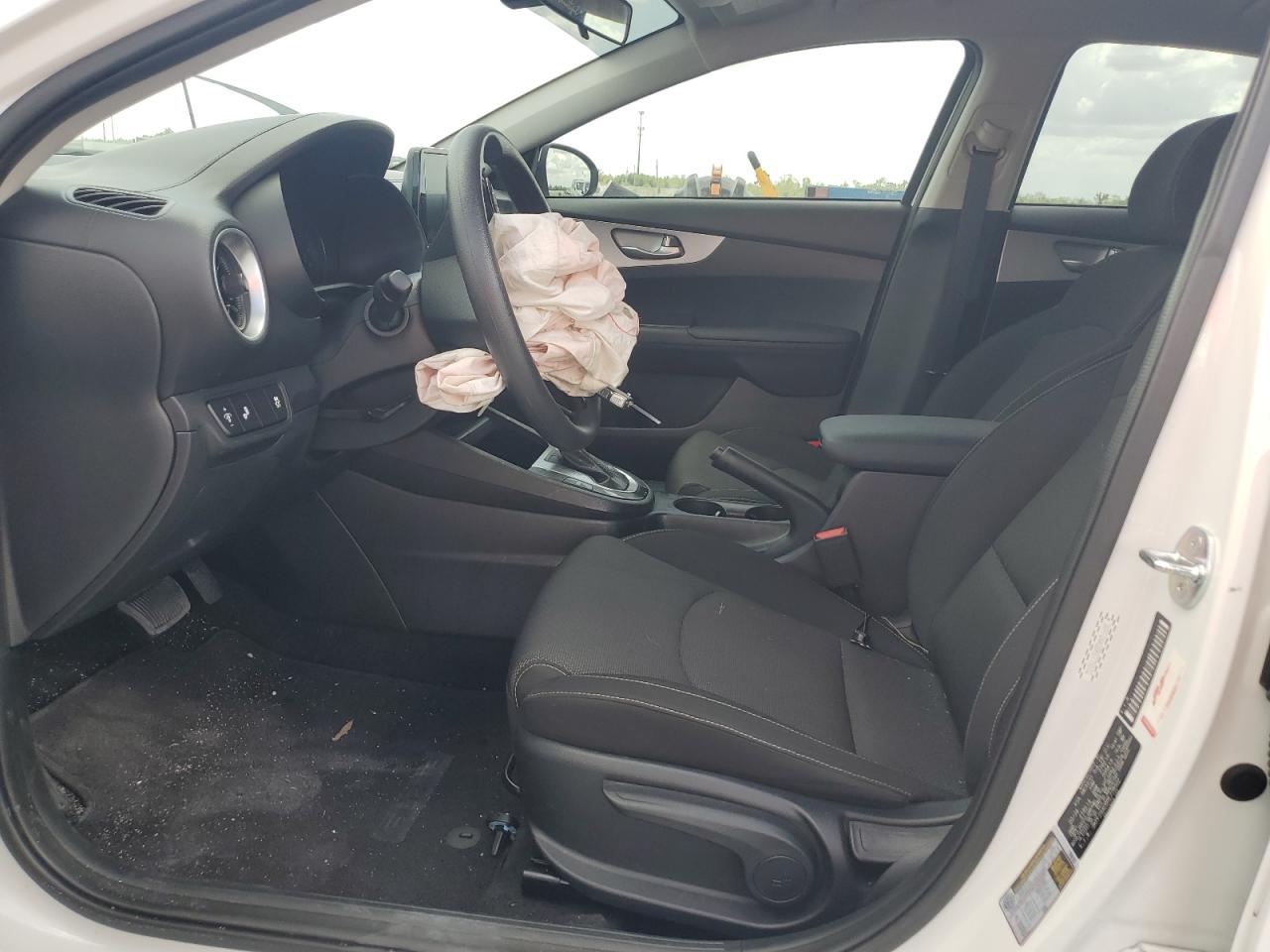 2024 KIA FORTE LX VIN:3KPF24AD8RE778502