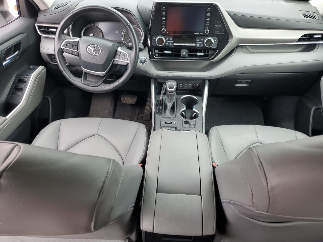 2022 TOYOTA HIGHLANDER XLE VIN:5TDHZRBH4NS220987