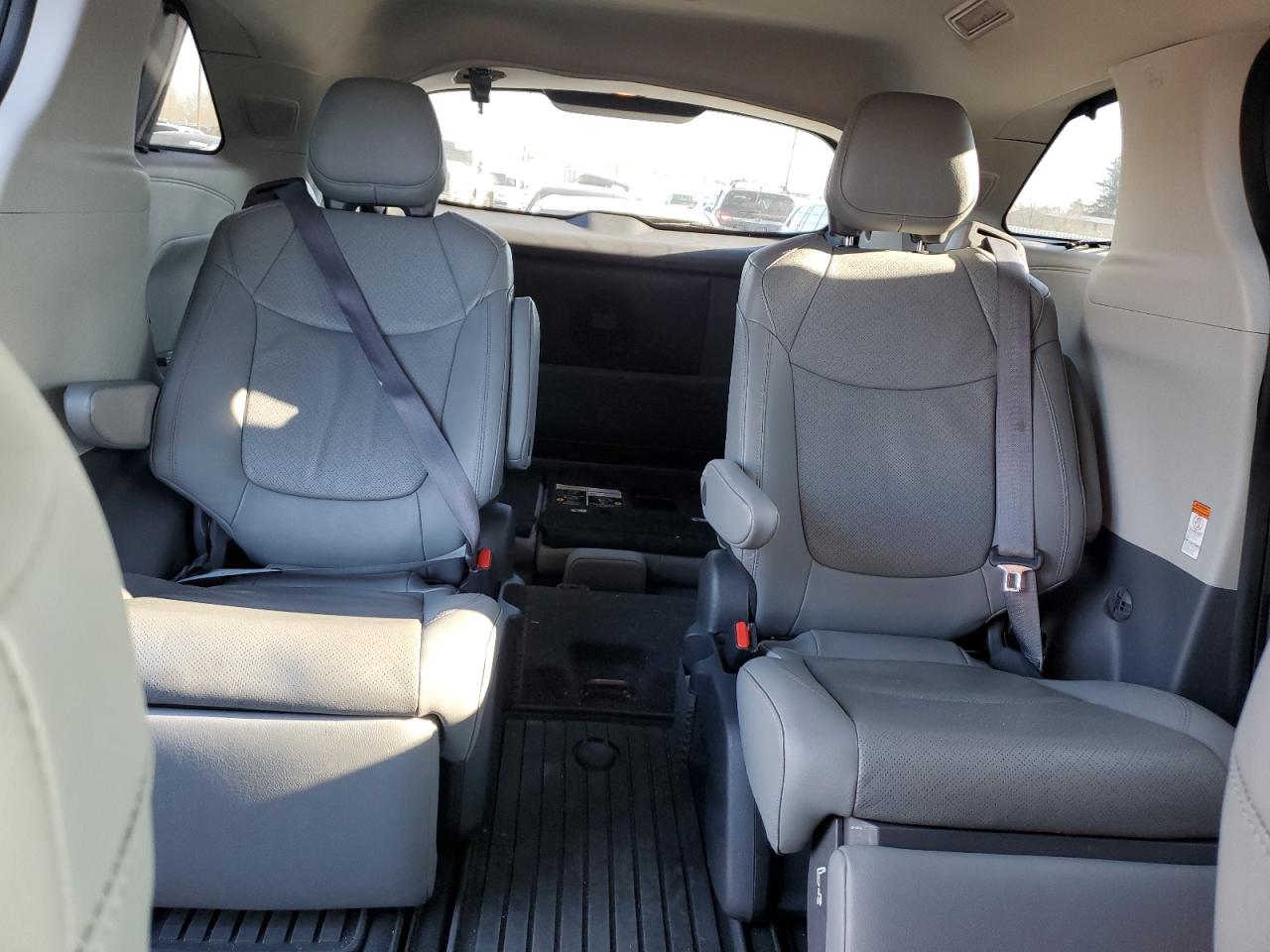 2023 TOYOTA SIENNA LIMITED VIN:5TDZSKFC3PS089598