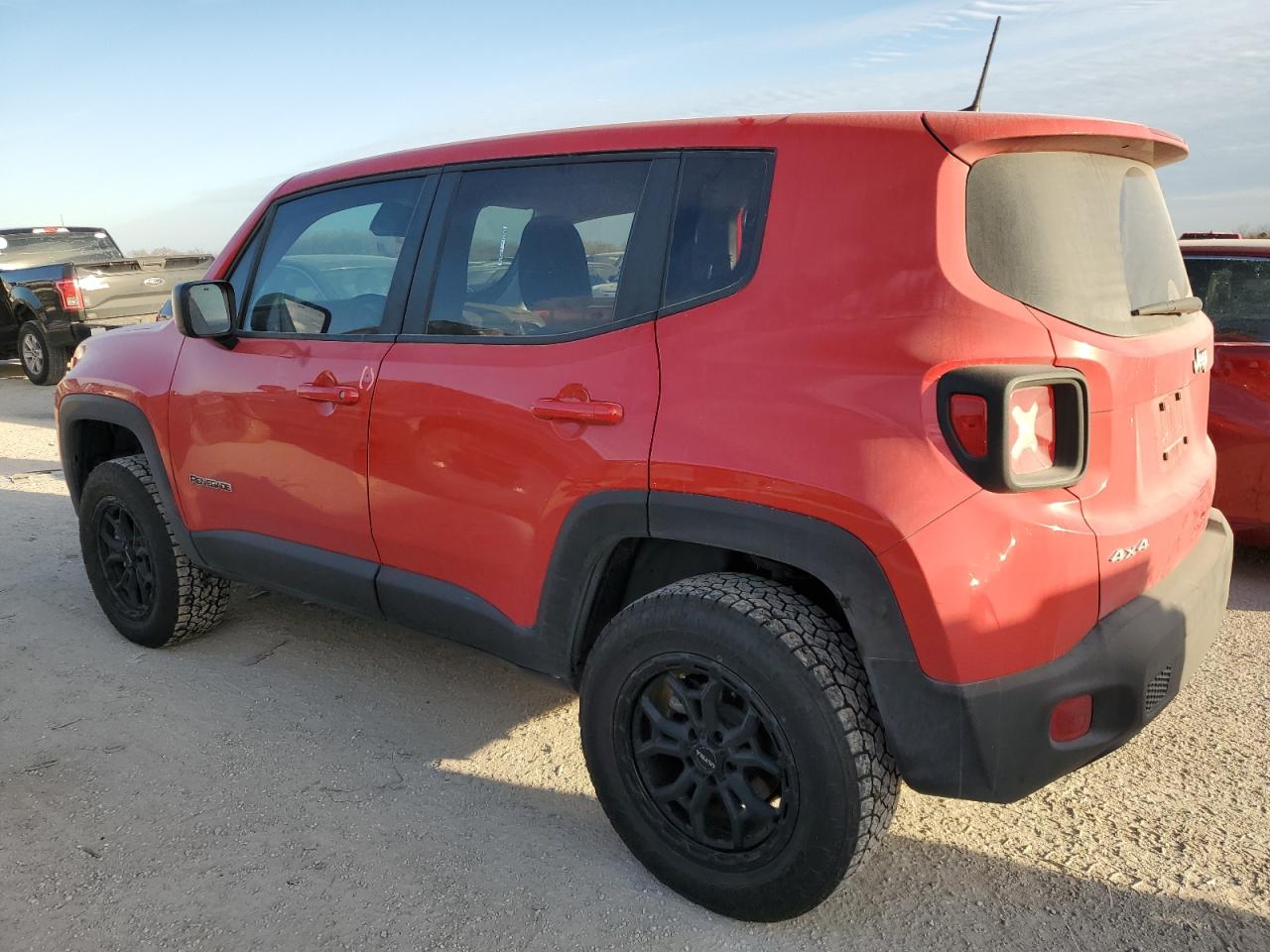 2023 JEEP RENEGADE LATITUDE VIN:ZACNJDB18PPP57441