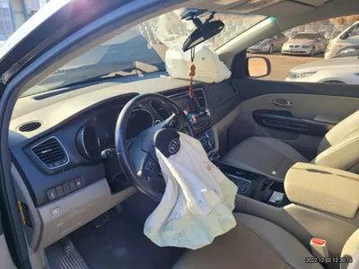 2016 Kia Carnival VIN: