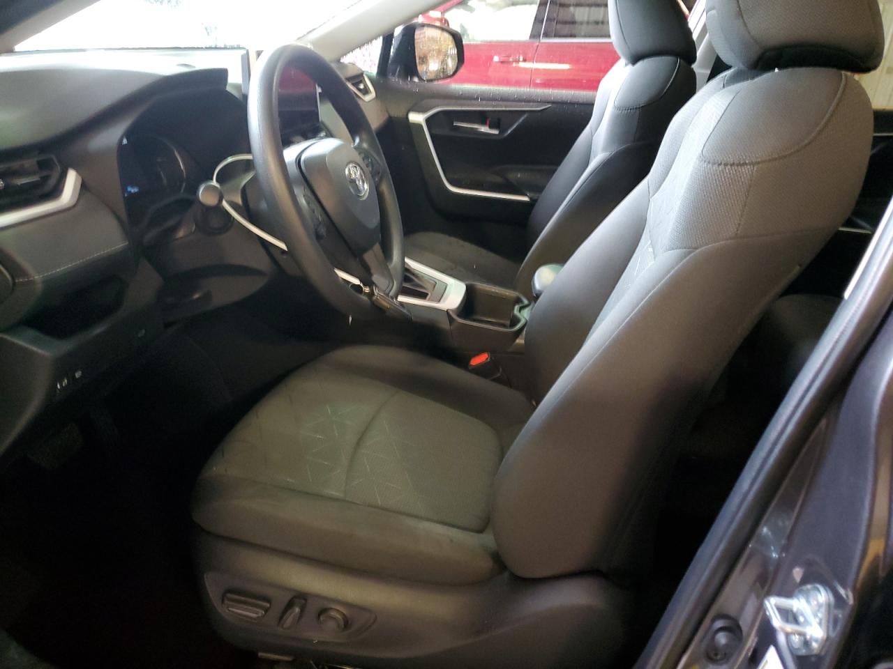 2024 TOYOTA RAV4 XLE VIN:2T3W1RFV2RC281338