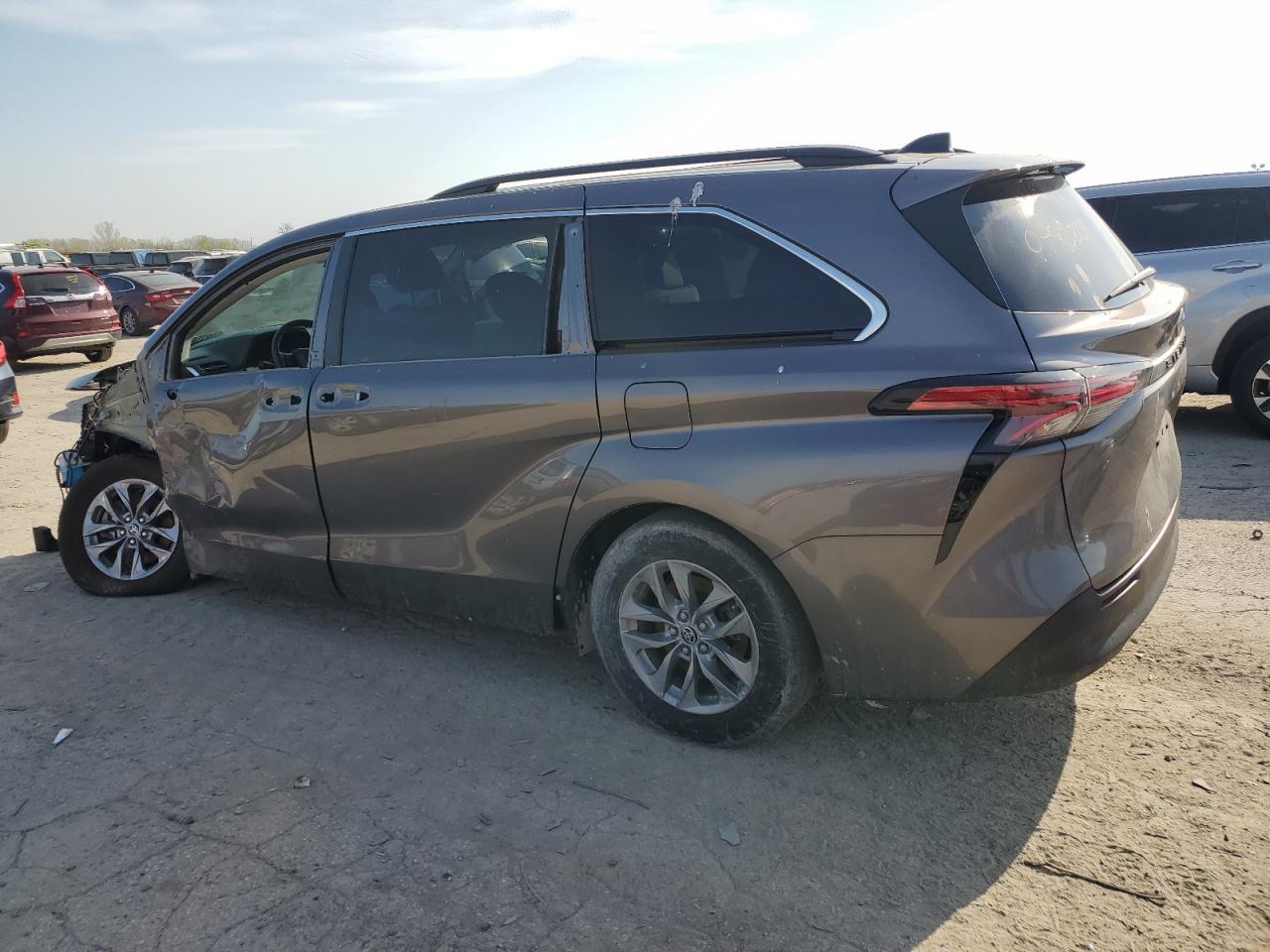 2022 TOYOTA SIENNA LE VIN:5TDKRKEC9NS099323