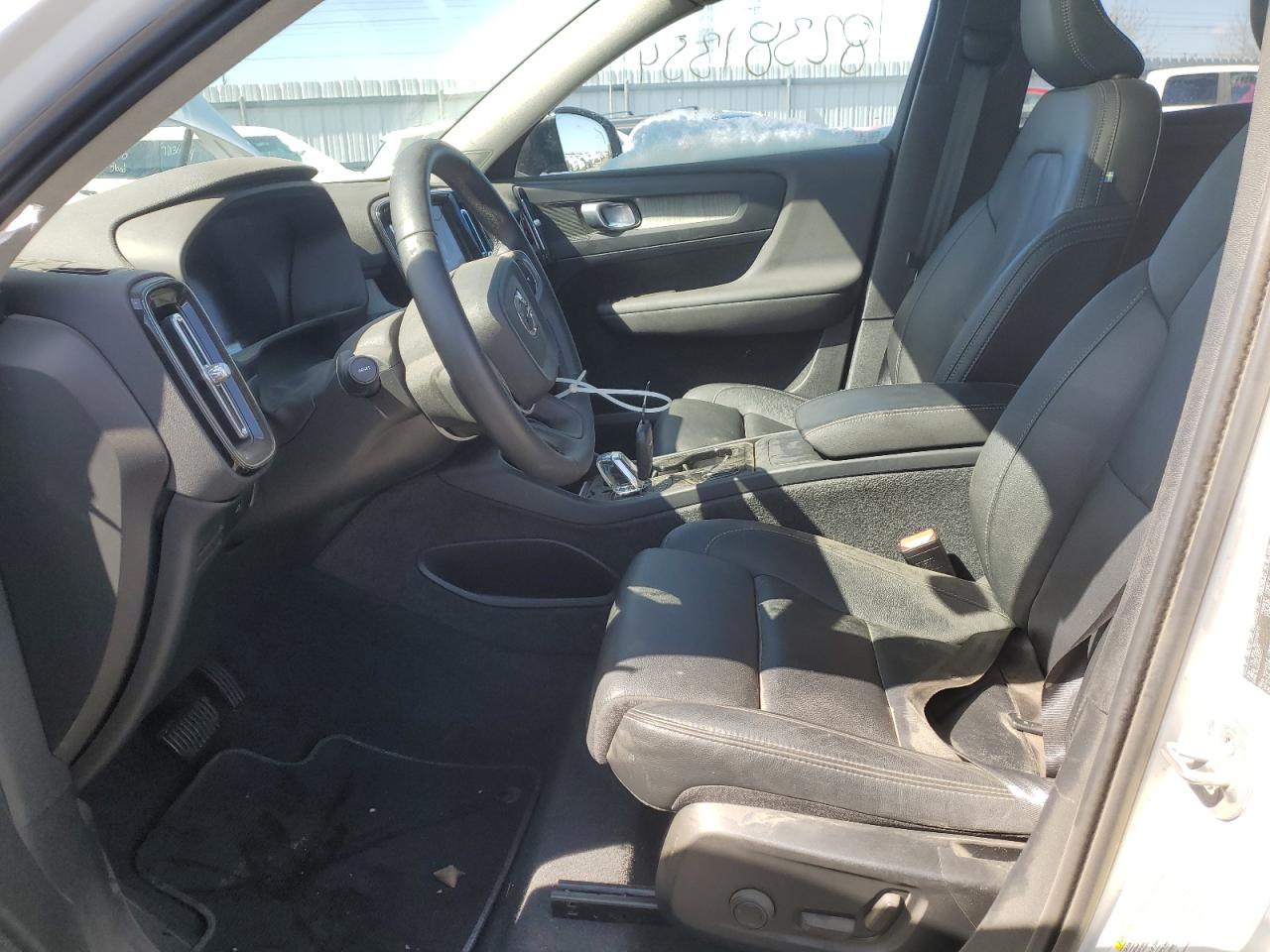 2024 VOLVO XC40 PLUS VIN:YV4L12UL7R2249713