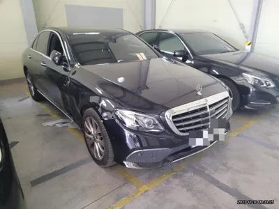 2018 Mercedes-Benz E 300 VIN: