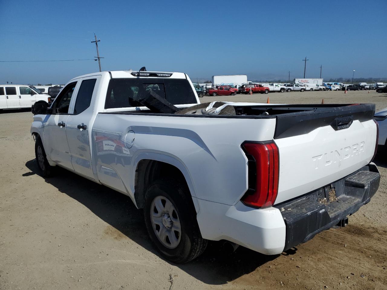 2022 TOYOTA TUNDRA DOUBLE CAB SR VIN:5TFKB5CD8NX001040