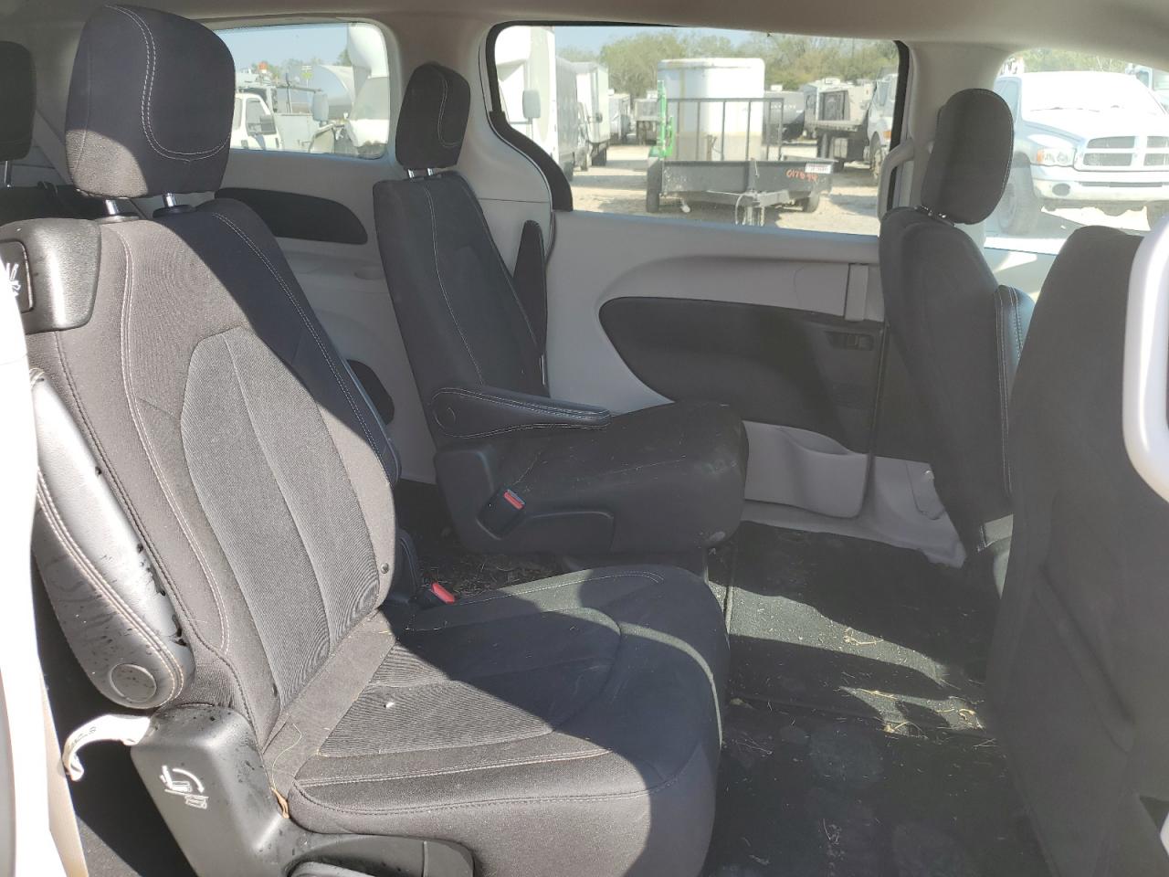 2022 CHRYSLER VOYAGER LX VIN:2C4RC1CG5NR230045