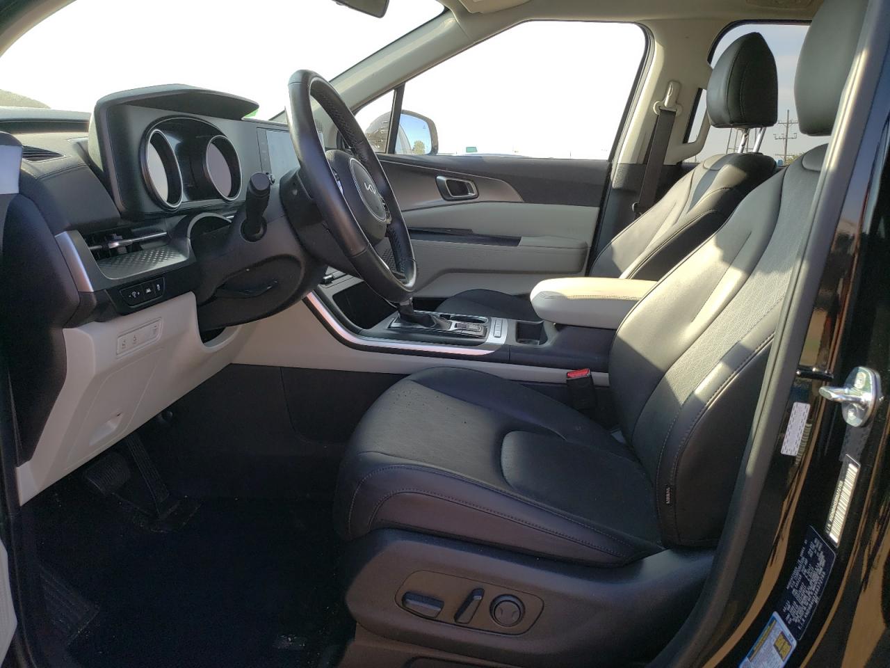 2024 KIA CARNIVAL LX VIN:KNDNB4H33R6372769