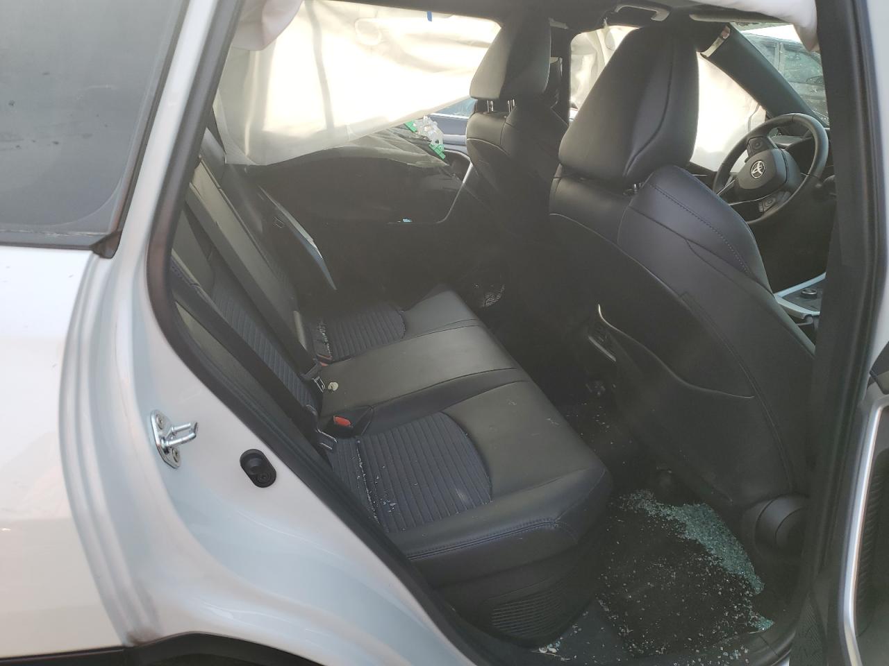 2022 TOYOTA RAV4 XSE VIN:2T3E6RFV4NW030830