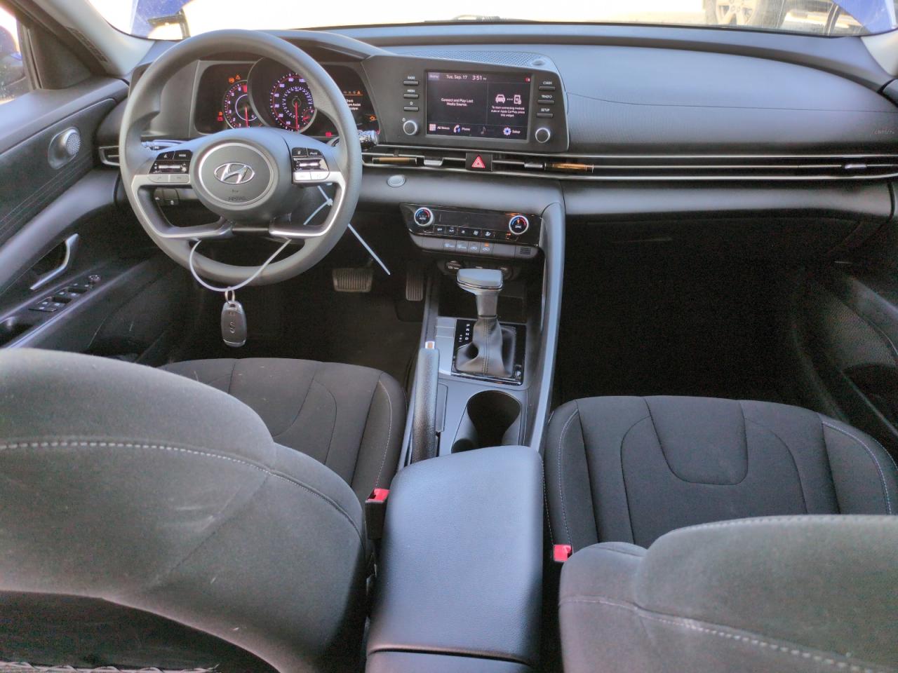 2022 HYUNDAI ELANTRA SEL VIN:5NPLM4AG1NH053420