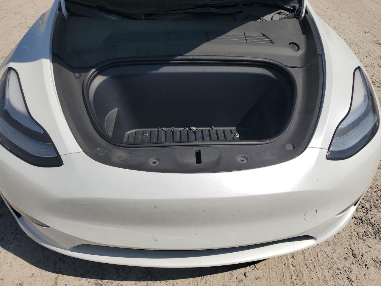 2023 TESLA MODEL Y  VIN:7SAYGDEE2PA130903