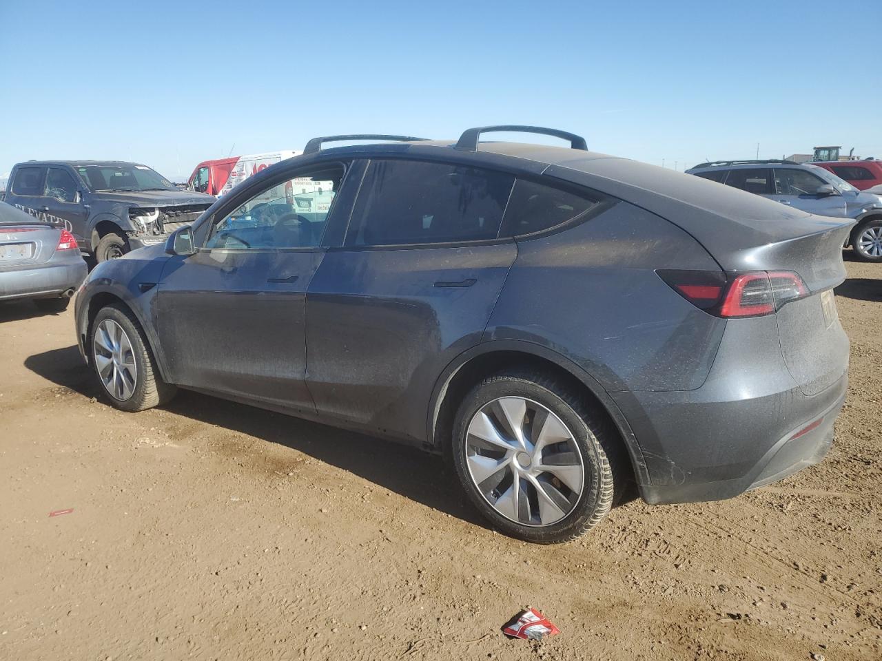2023 TESLA MODEL Y  VIN:7SAYGDEE2PA032938