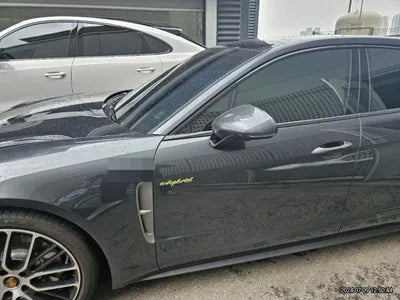 2023 Porsche Panamera VIN: