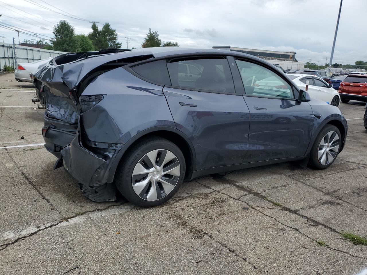 2023 TESLA MODEL Y  VIN:7SAYGDEE2PF686955