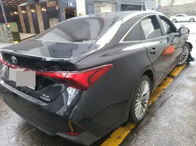 2018 Toyota Avalon VIN: