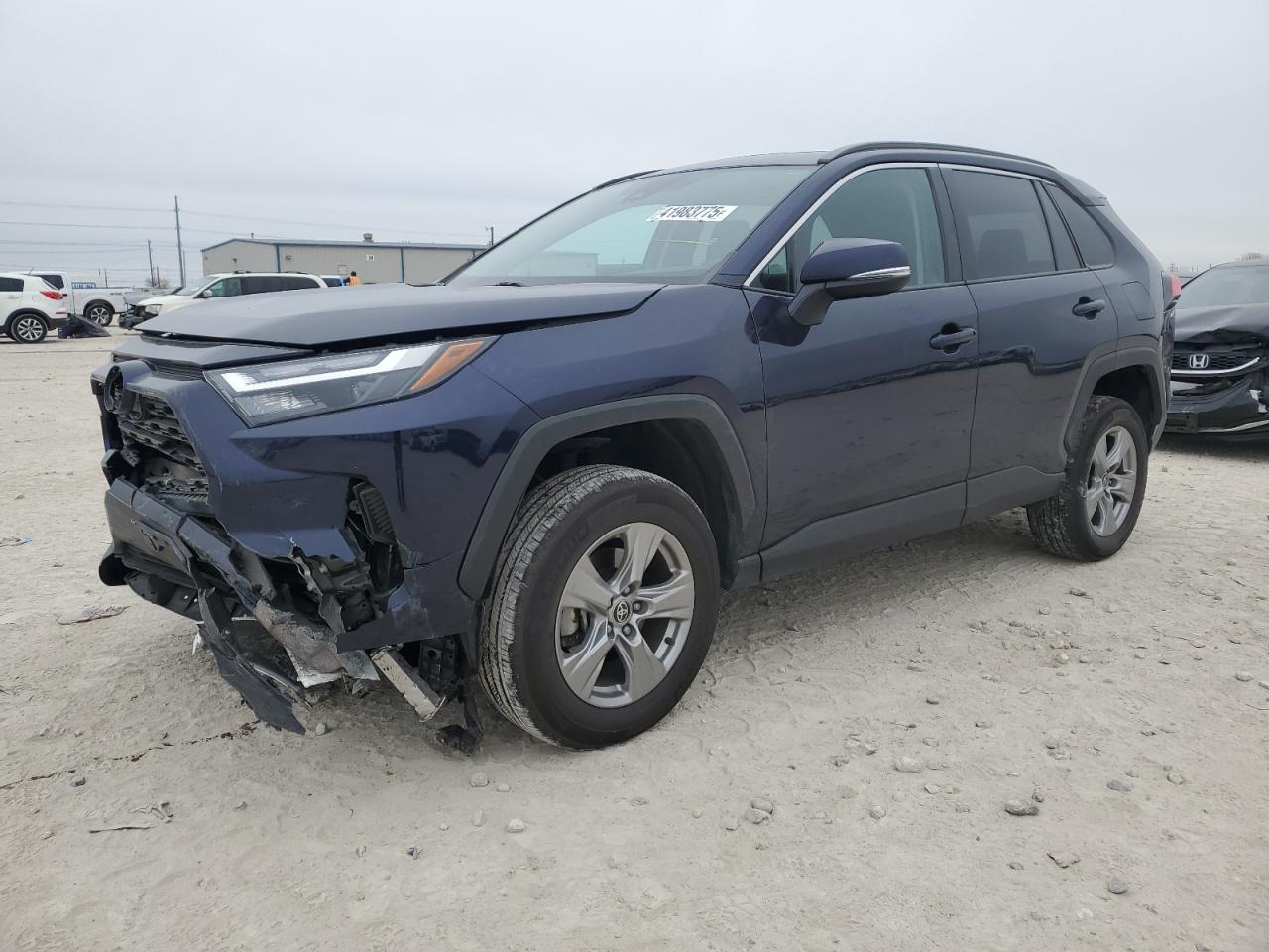 2023 TOYOTA RAV4 XLE VIN:2T3W1RFV5PW272127