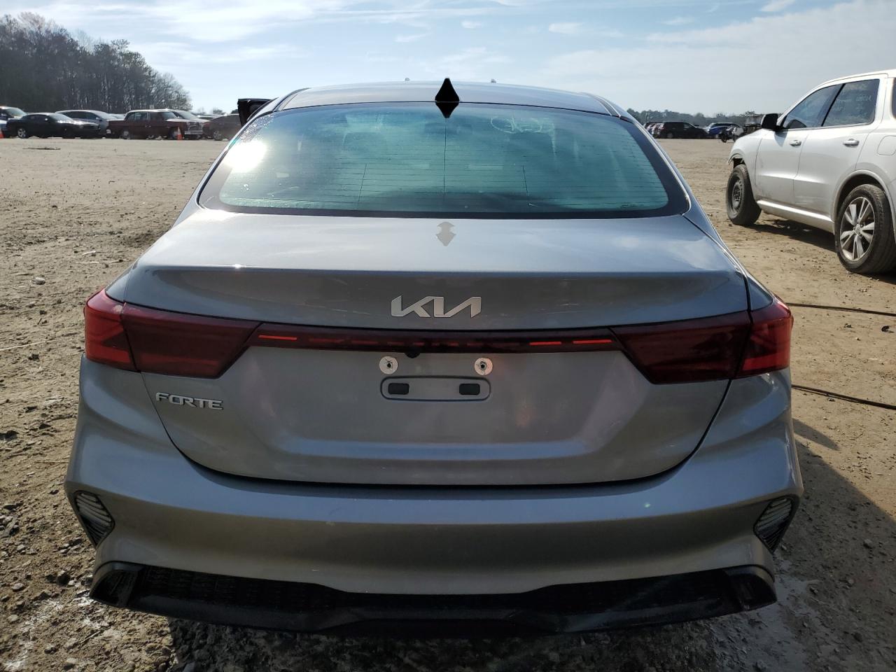 2022 KIA FORTE FE VIN:3KPF24AD7NE482932