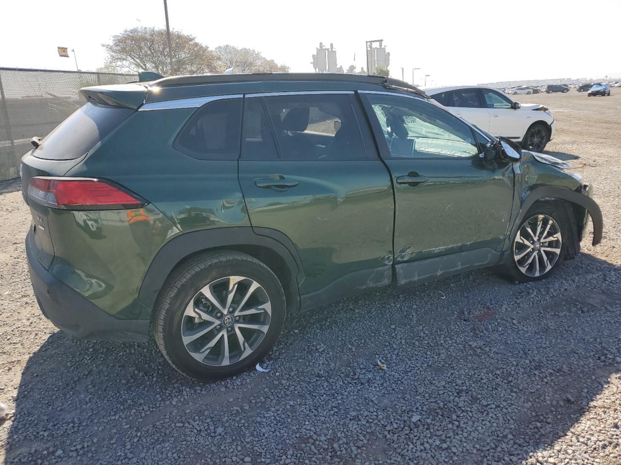 2023 TOYOTA COROLLA CROSS XLE VIN:7MUDAABG2PV047865