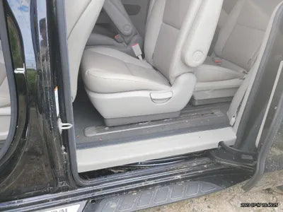 2017 Kia Carnival VIN: