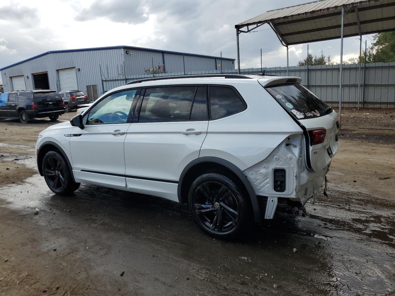 2023 VOLKSWAGEN TIGUAN SE R-LINE BLACK VIN:3VV8B7AX7PM076826