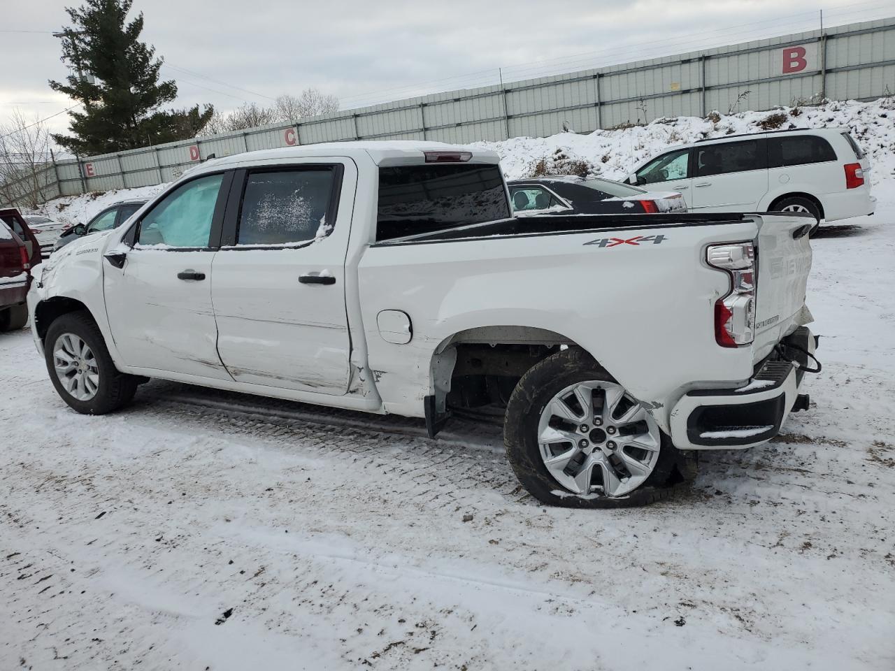 2024 CHEVROLET SILVERADO K1500 CUSTOM VIN:1GCPDBEK4RZ339121