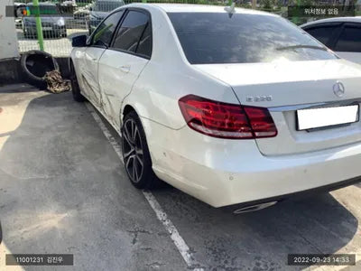 2015 Mercedes-Benz E 220 WDDHF0AB3FB133209 VIN:WDDHF0AB3FB133209